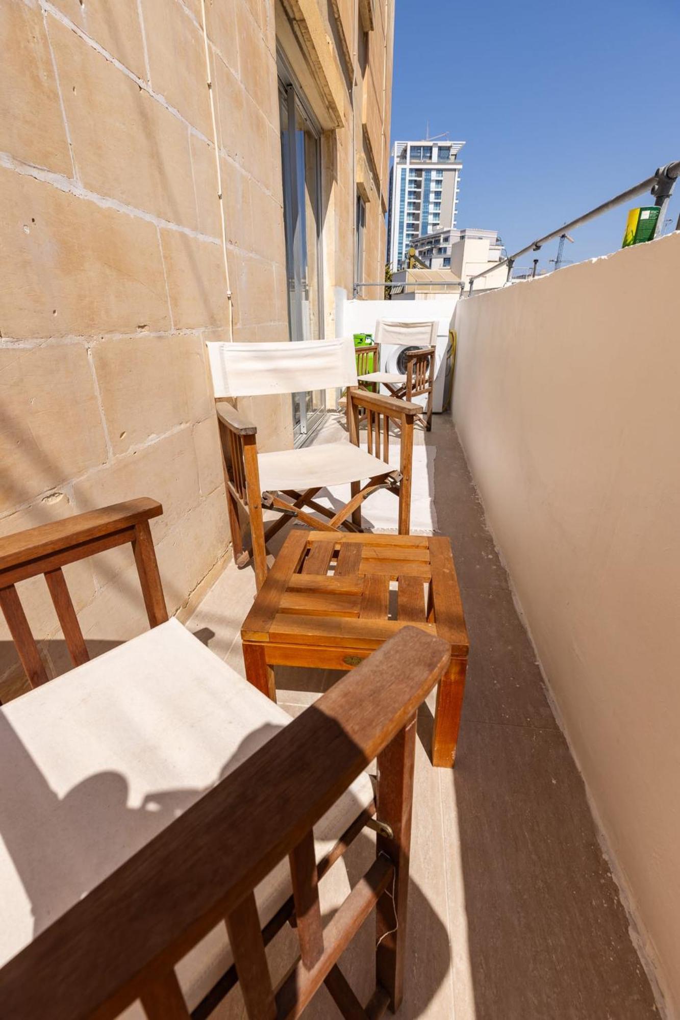 Ferienwohnung Pinewood San Ġiljan Exterior foto