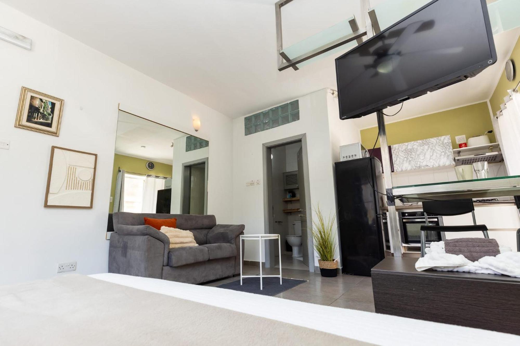 Ferienwohnung Pinewood San Ġiljan Exterior foto