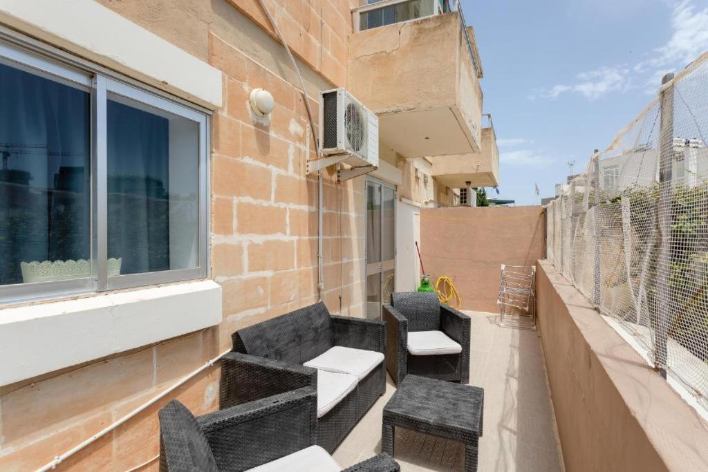 Ferienwohnung Pinewood San Ġiljan Exterior foto