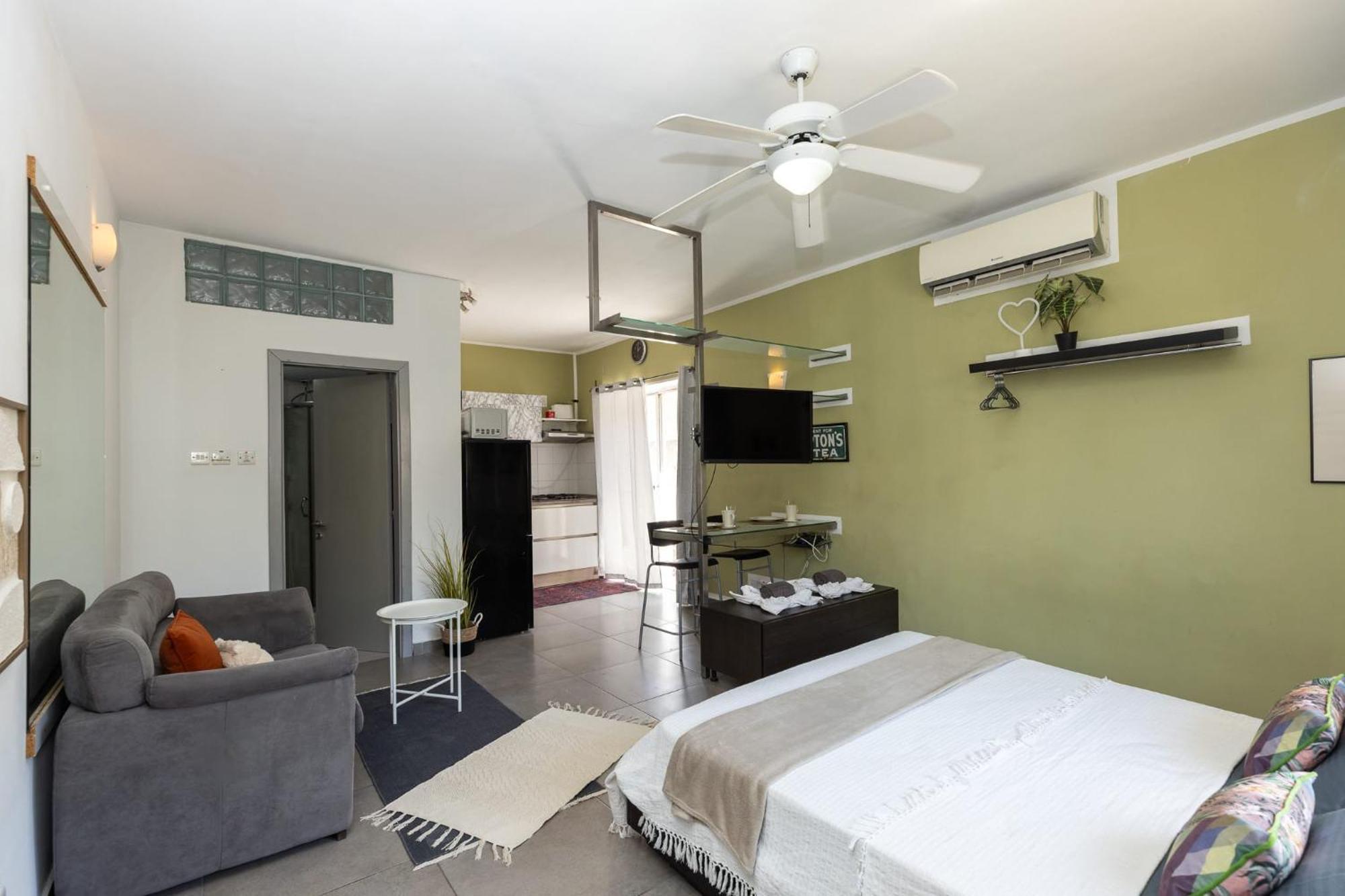 Ferienwohnung Pinewood San Ġiljan Exterior foto