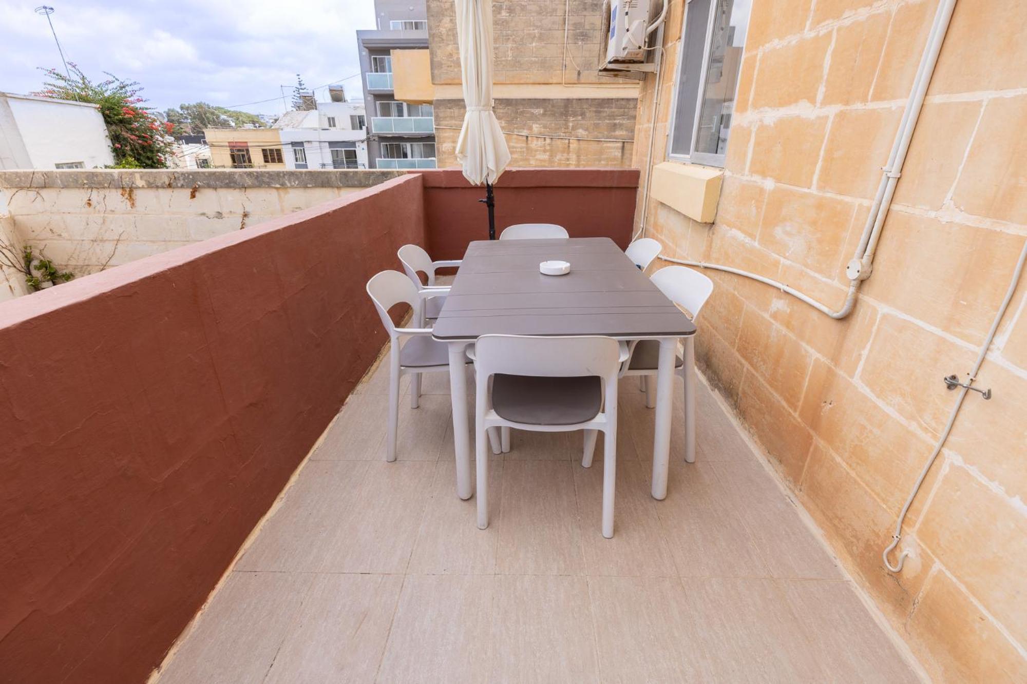 Ferienwohnung Pinewood San Ġiljan Exterior foto